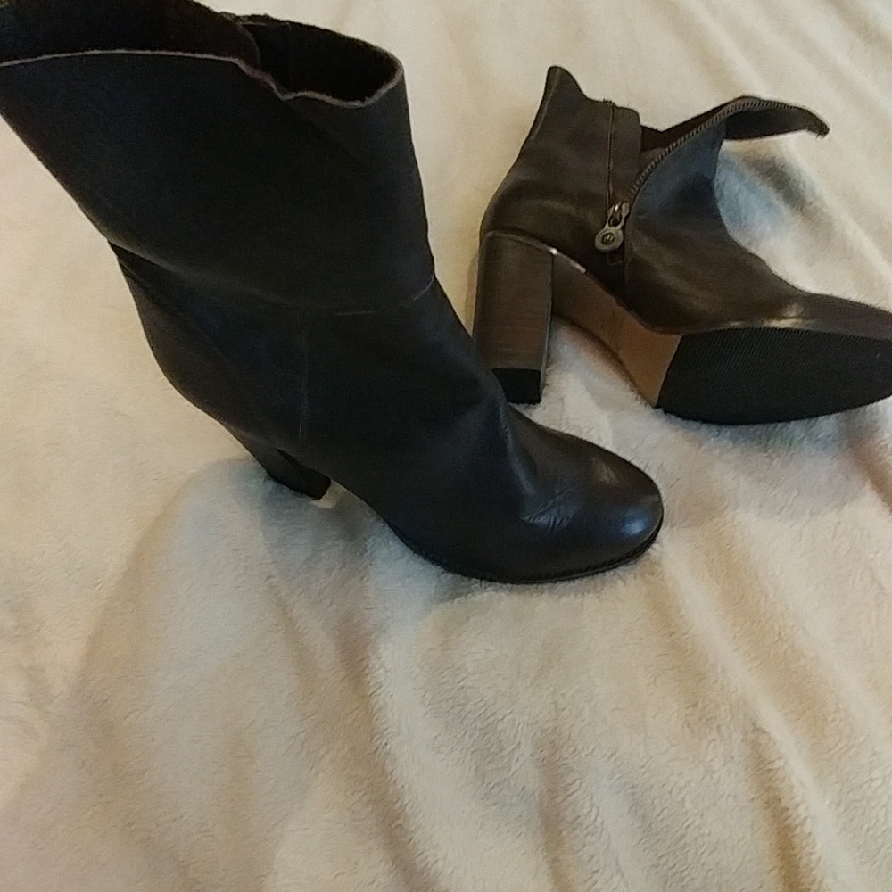 Max Studio Leather Boots